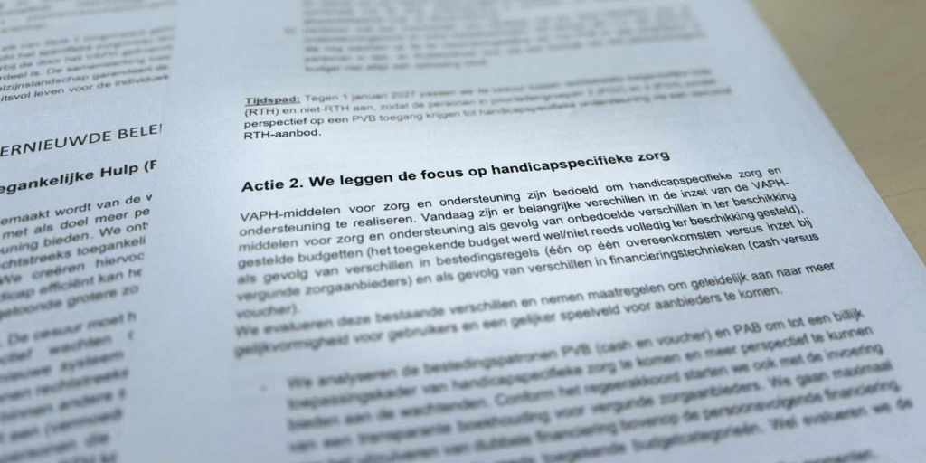 Foto van de conceptnota van minister Gennez, met extra focus op de woorden "handicapspecifieke zorg"